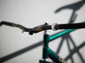 Dzwonek rowerowy Knog Oi Luxe mały złoty 2.jpg
